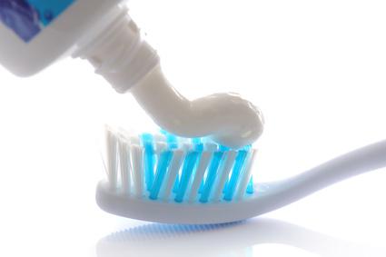 pasta de dinți ajută la ciuperca unghiilor